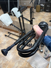 BFB Natural Trumpet™ Clip-on Finger Hook